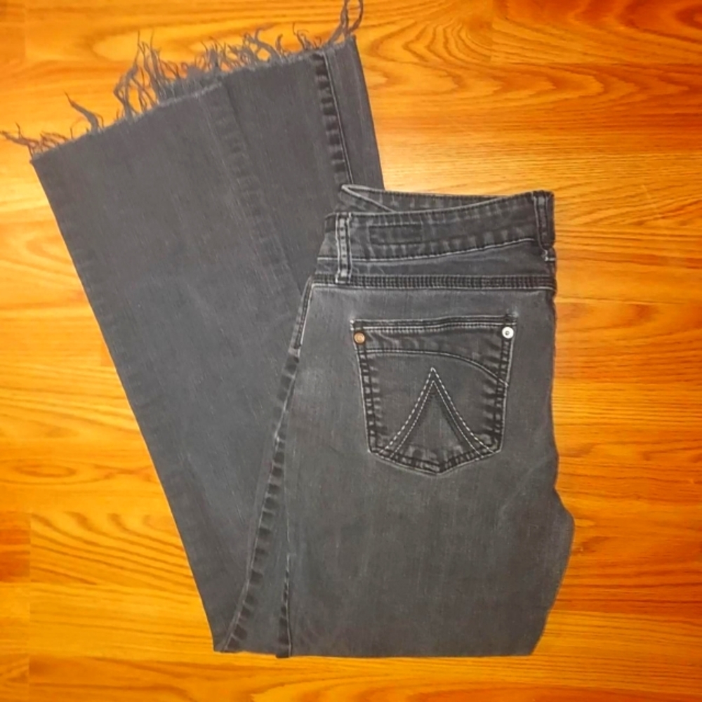 Delias Grey Black Frayed Morgan Jeans